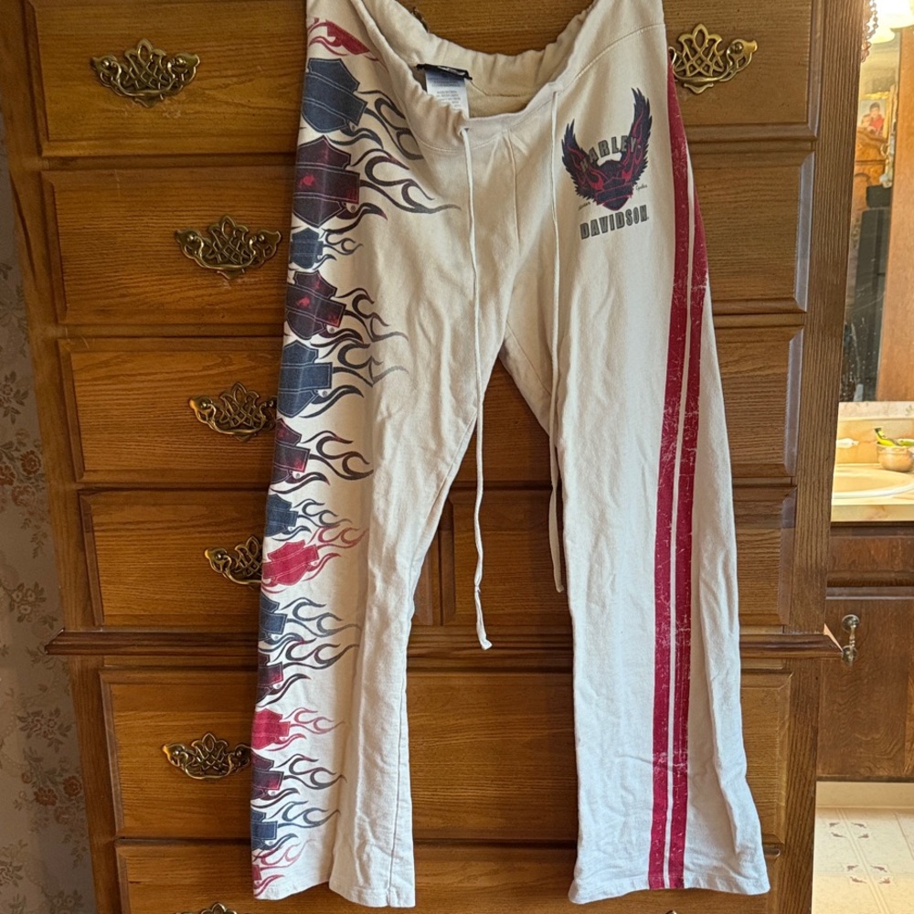 Harley-Davidson Cream Pants with Red and Black Graphics Flare Leg - Picture 6 of 8